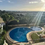 Cliff Enchantment - Pool And Sea View In Appartement