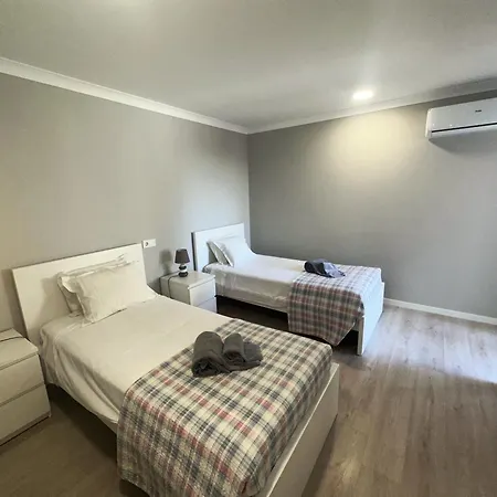 Cliff Enchantment - Pool And Sea View In Apartamento